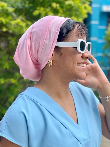 Gorro Licrado rosa con satén interno 
